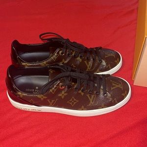Louis Vuitton Sneakers